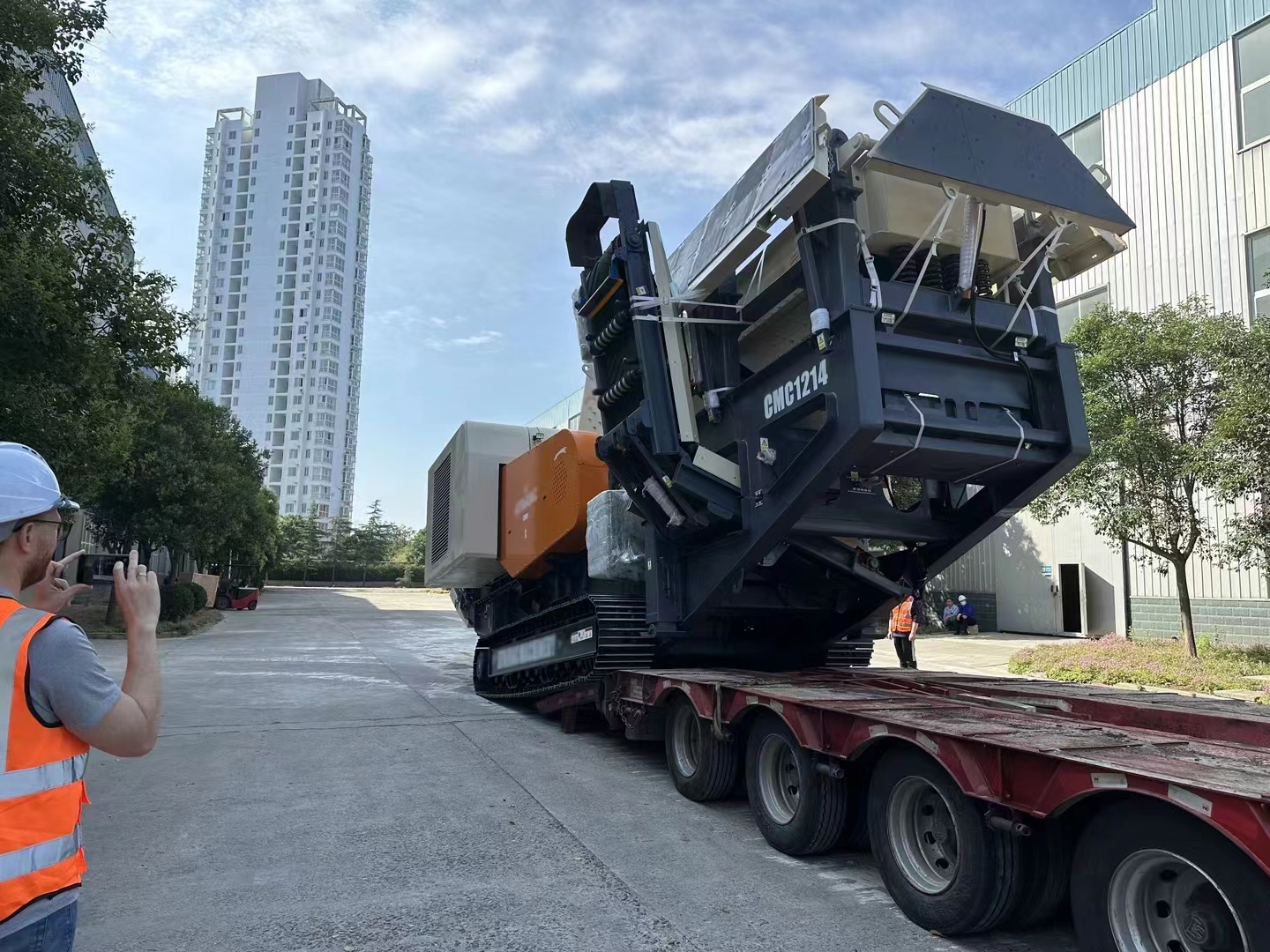 crawler mobile crusher delivery