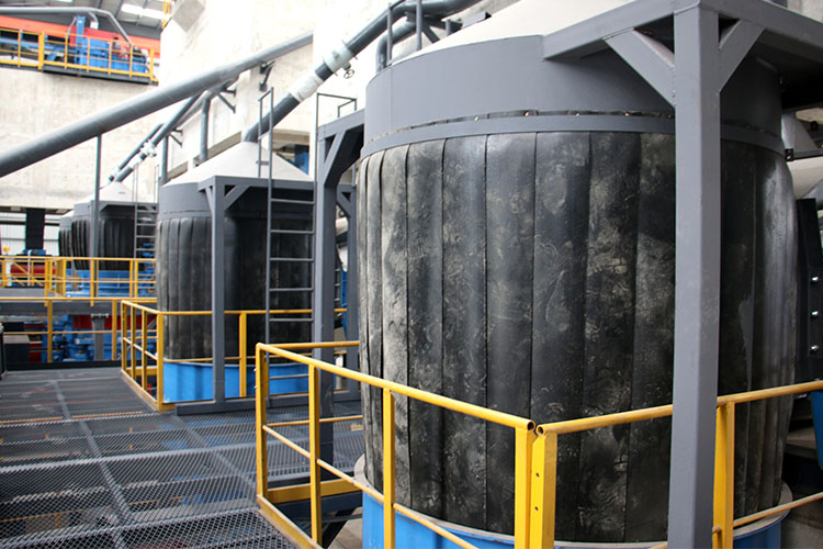 Design of Dust Removal System for Crushing and Screening in Mine Stone Crushing Production Line